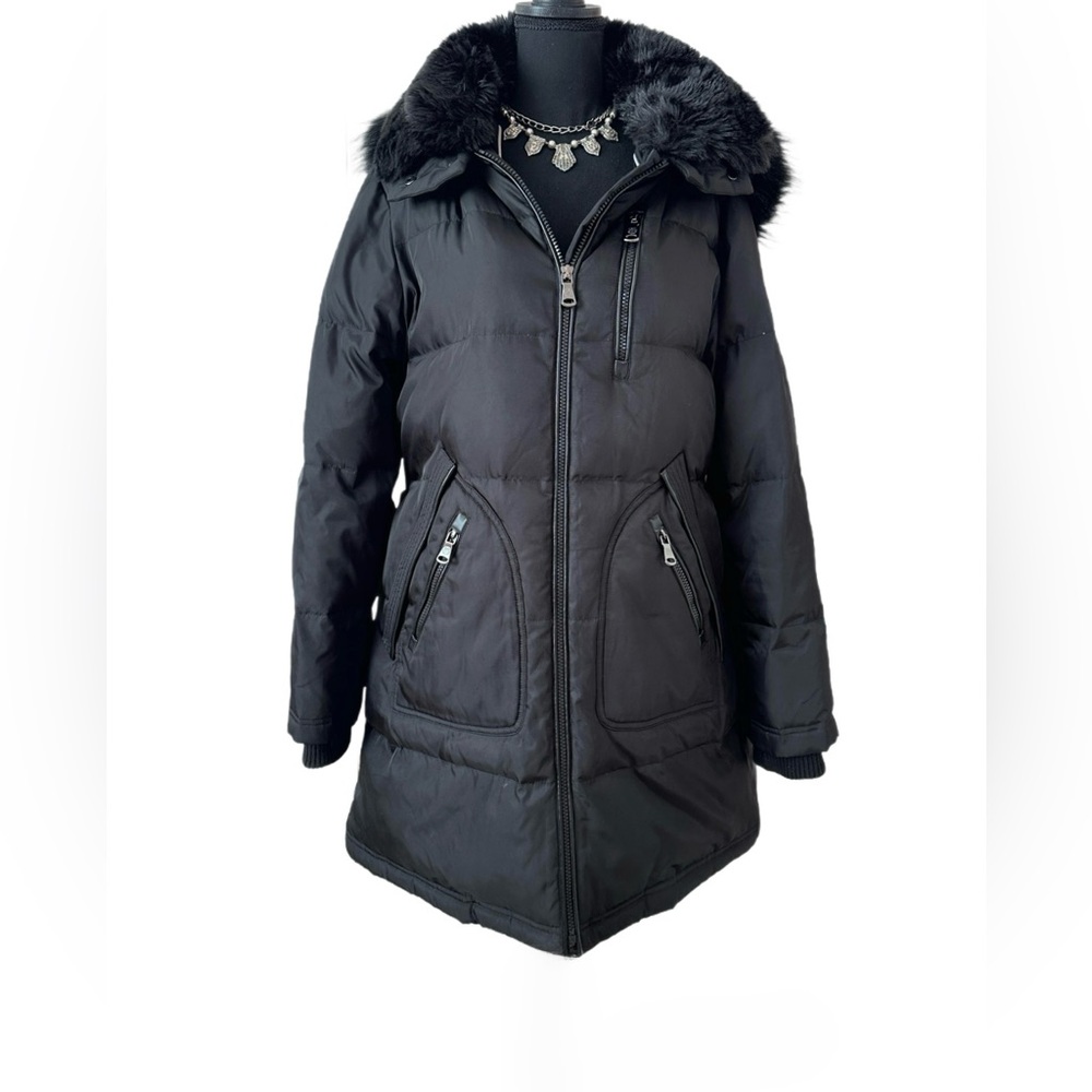 #15 VINCE CAMUTO ~ Long Black Puffer Jacket with Faux Fur Collar and Hood size L